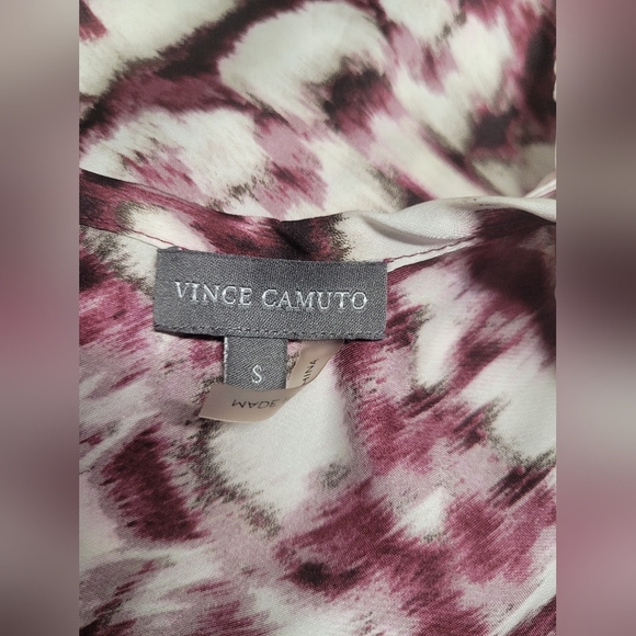 Vince Camuto S Sleeveless Silky Smooth Top - Picture 2 of 4
